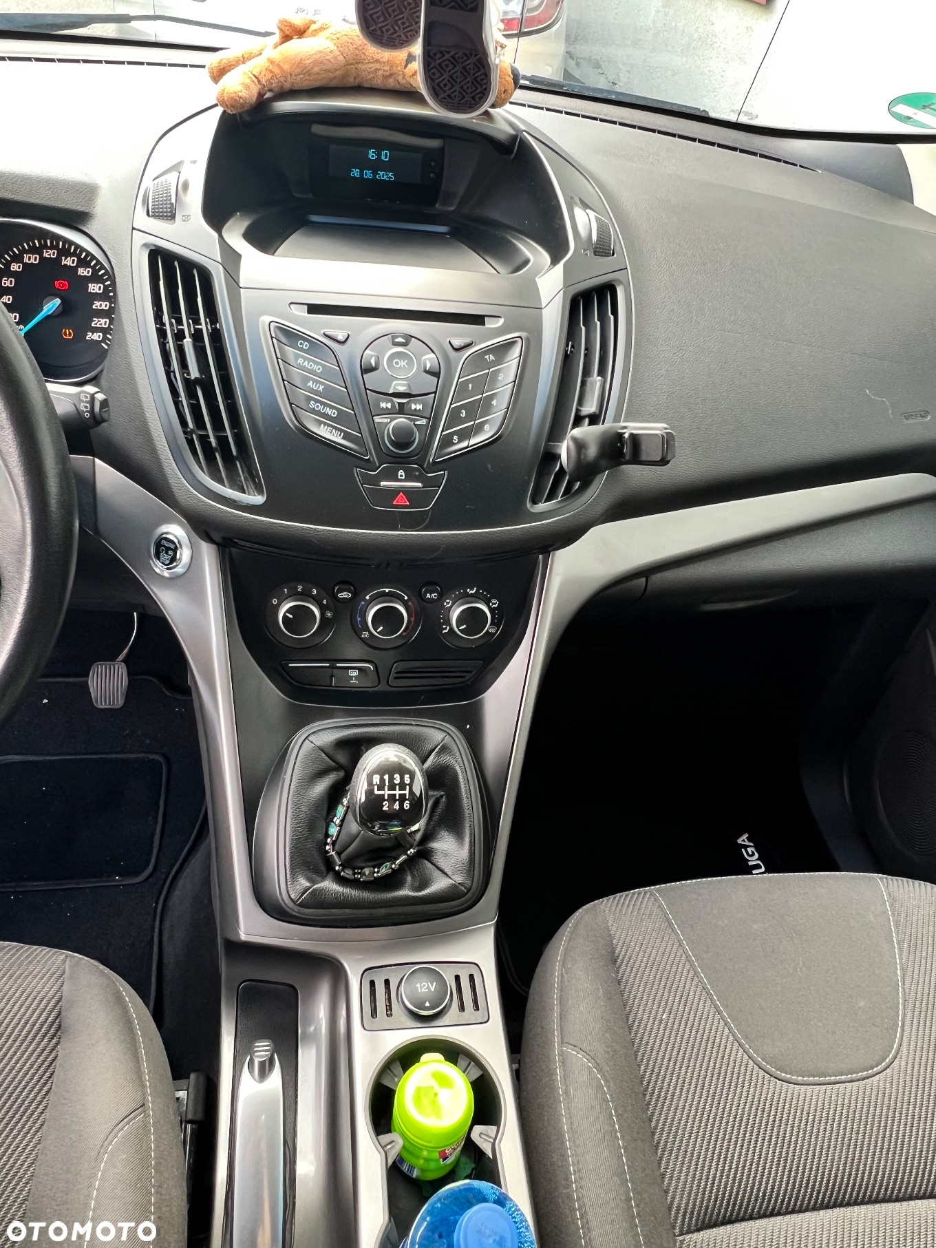Ford Kuga - 8