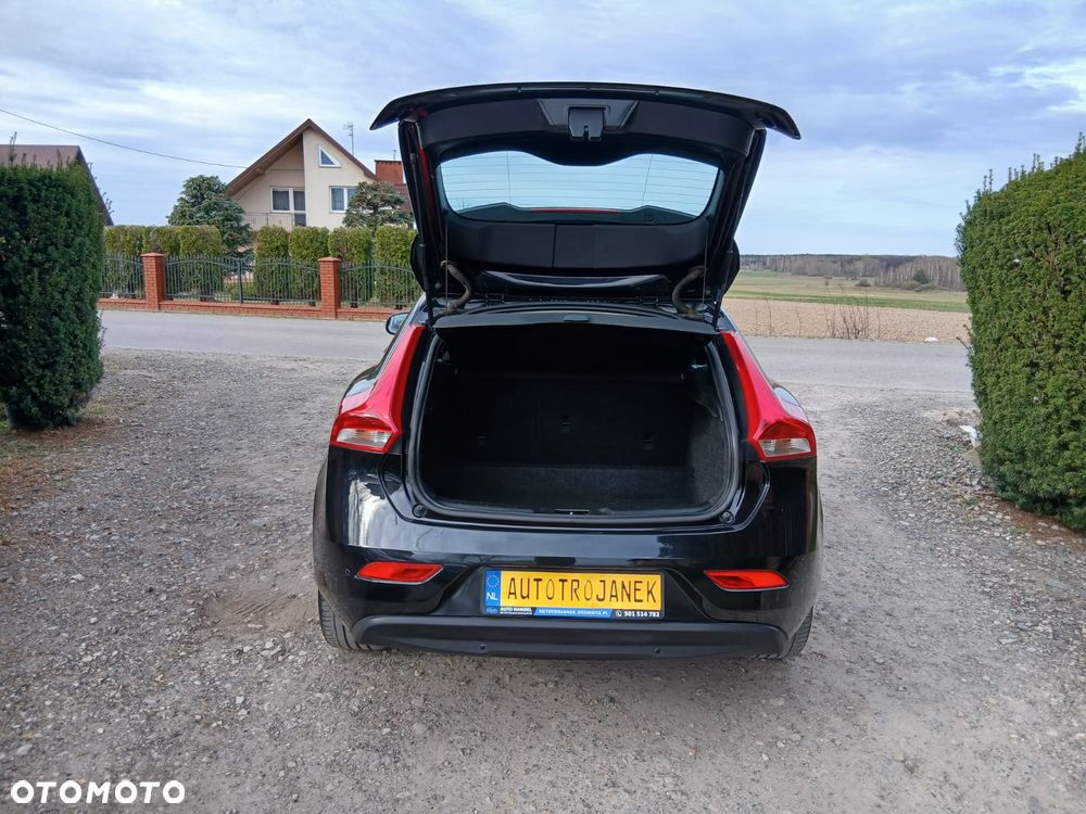 Volvo V40 D2 - 39