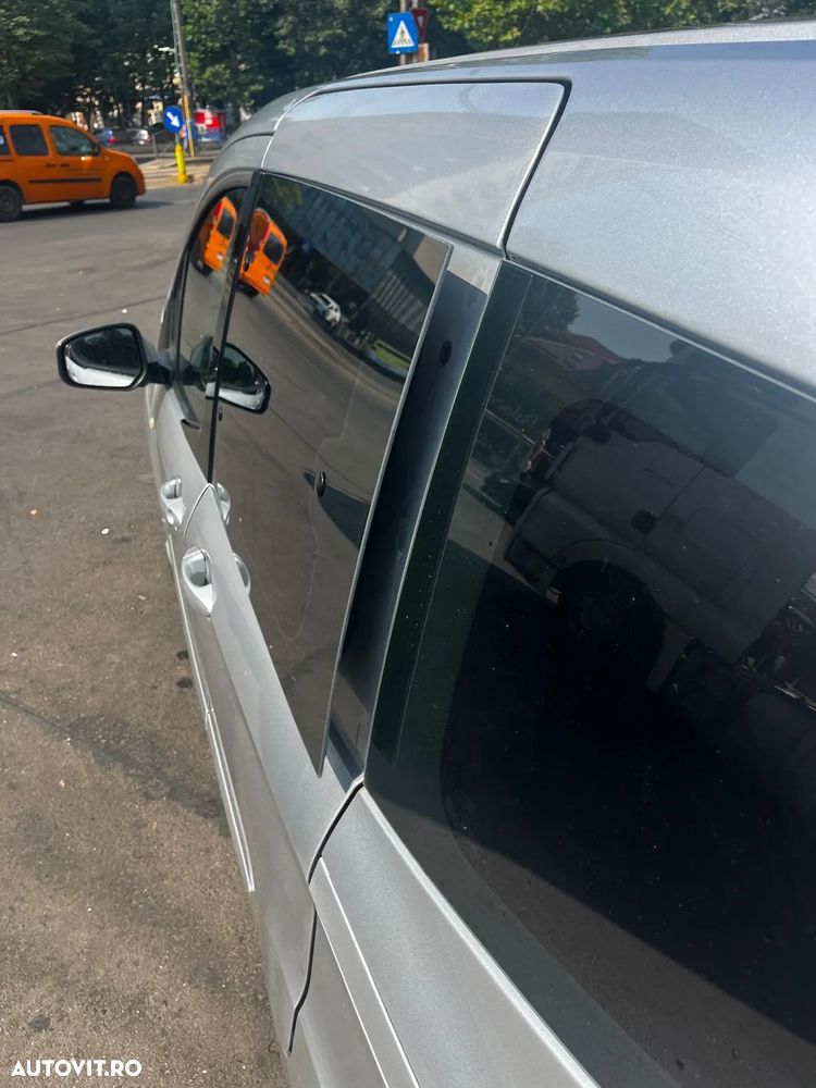 Ford Tourneo Courier 1.0 EcoBoost Trend - 11