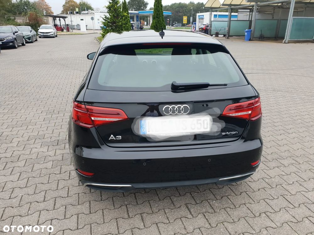 Audi A3 Sportback 1.4 TFSI e-tron sport - 2