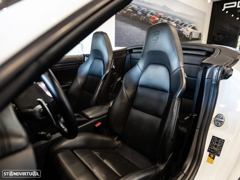 Porsche 911 (991) Turbo S Cabriolet - 40