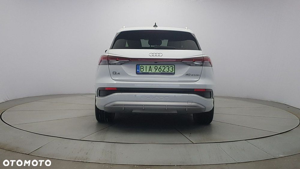 Audi Q4 e-tron - 6