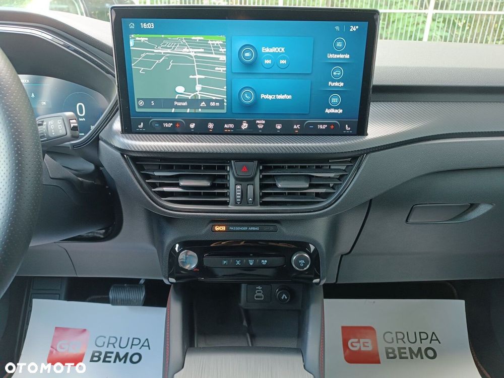 Ford Kuga - 16