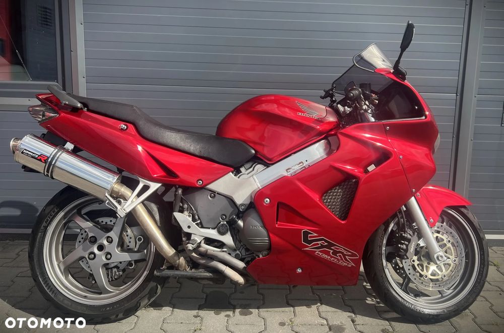 Honda VFR - 1