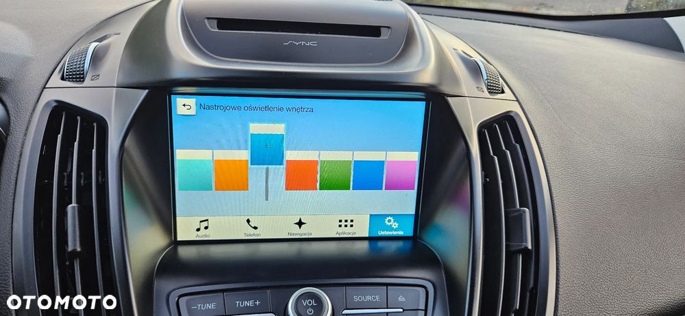 Ford Kuga 2.0 TDCi 2x4 Titanium - 24