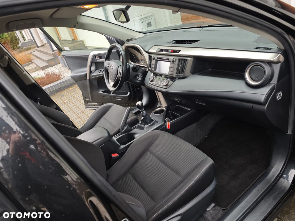 Toyota RAV4 2.0 Premium 4x4 - 9