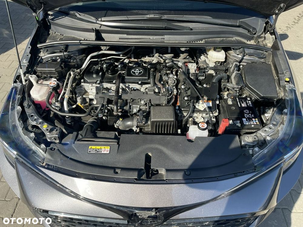 Toyota Corolla 1.8 Hybrid Comfort - 17