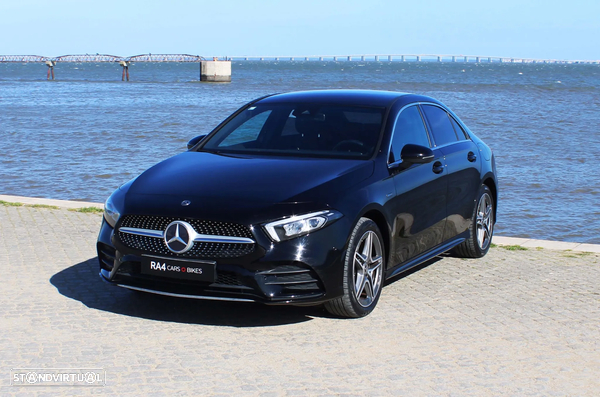 Mercedes-Benz A 250 Limousine e AMG Line