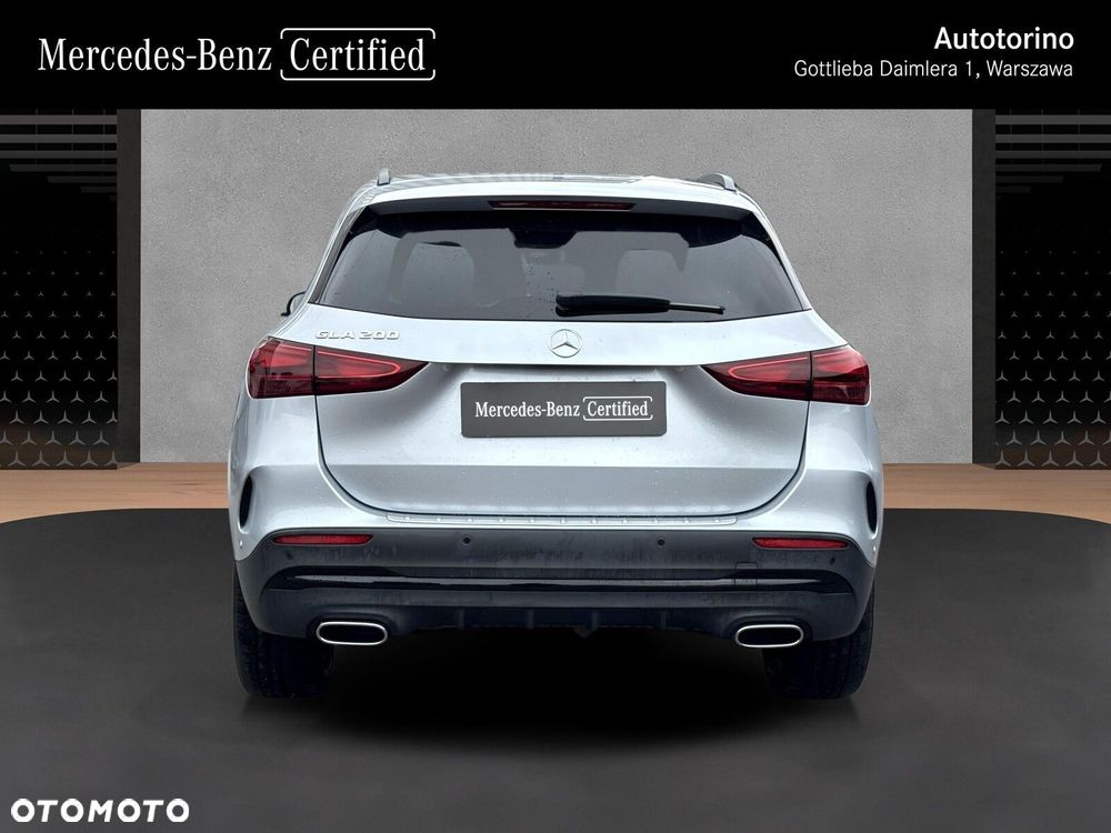 Mercedes-Benz GLA - 5