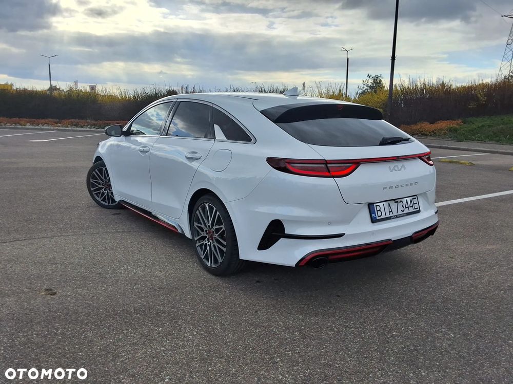 Kia ProCeed - 7
