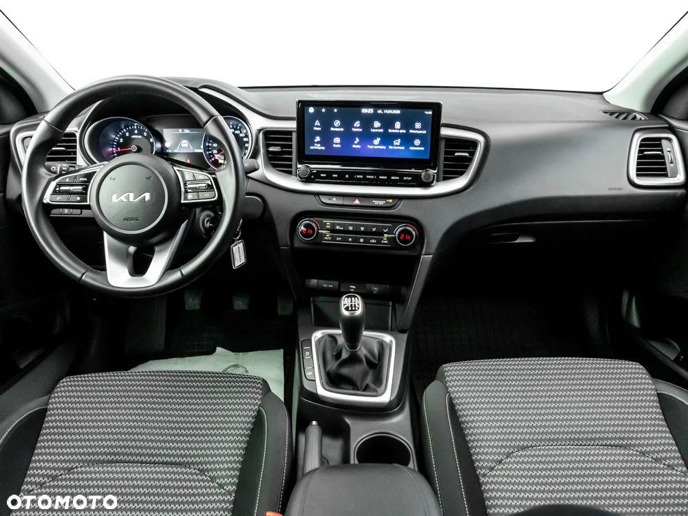 Kia Ceed 1.5 T-GDI M - 19
