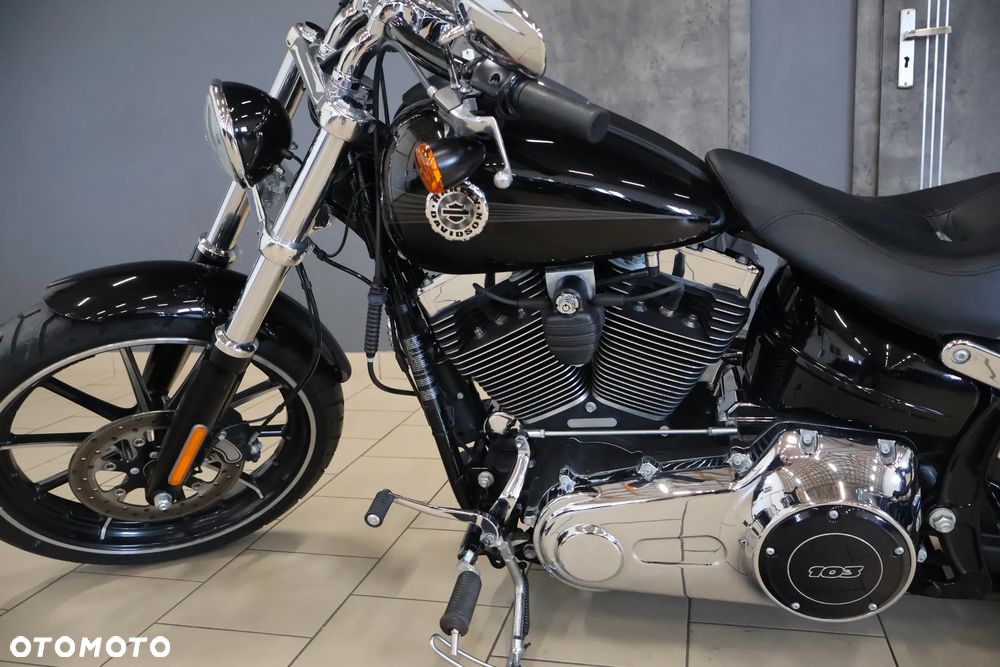 Harley-Davidson FXSB Breakout - 8