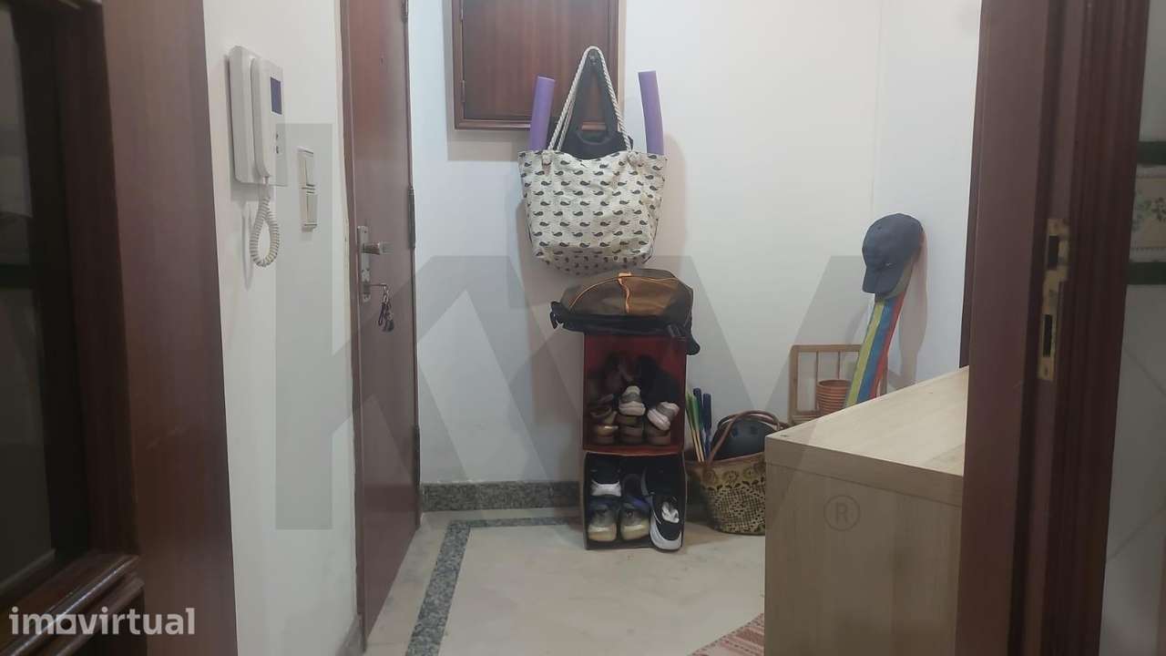 Excelente apartamento T2 para arrendamento na Costa Caparica - Grande imagem: 4/10