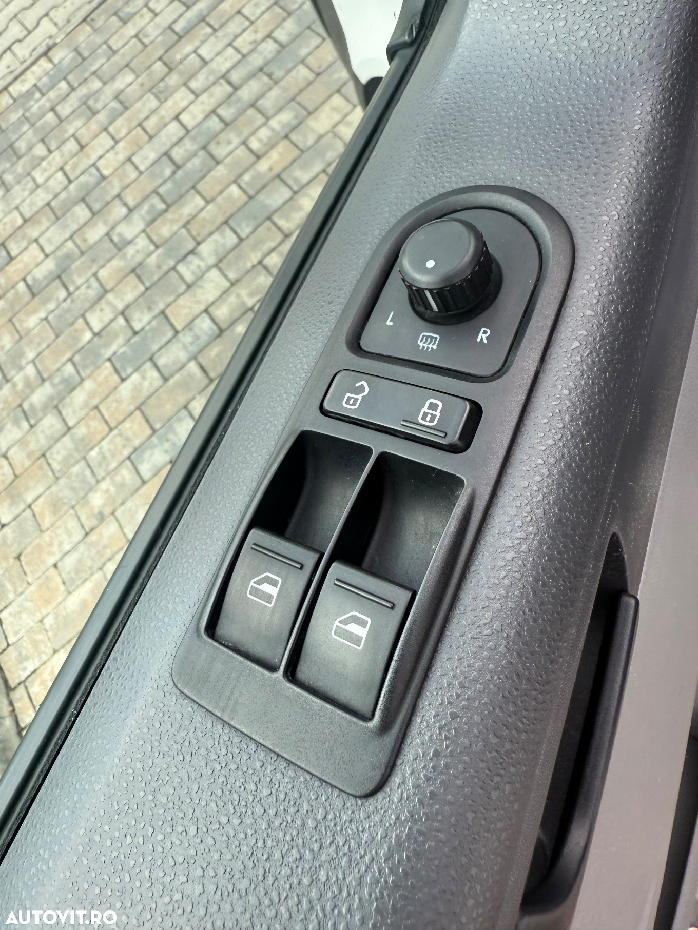 Volkswagen Transporter - 12