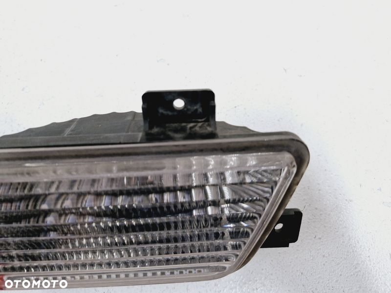 CHEVROLET ORLANDO LAMPKA LAMPA PRZECIWMGIELNA LEWY TYŁ ŚWIATŁO LEWE TYLNE EU - 2