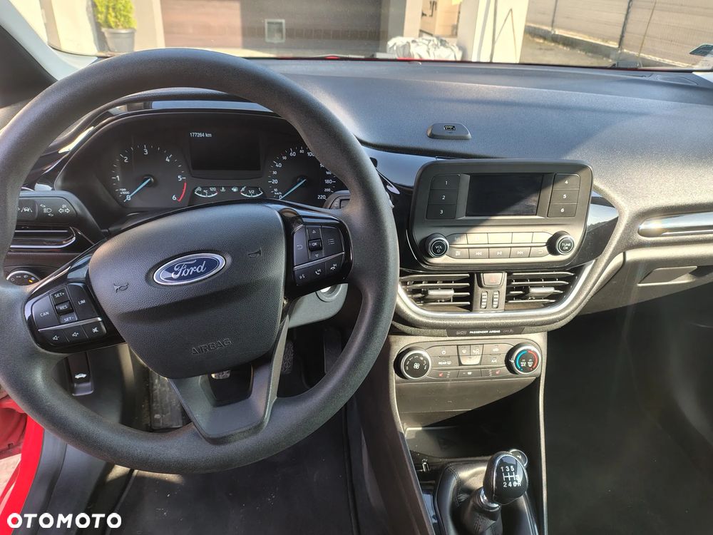 Ford Fiesta - 5