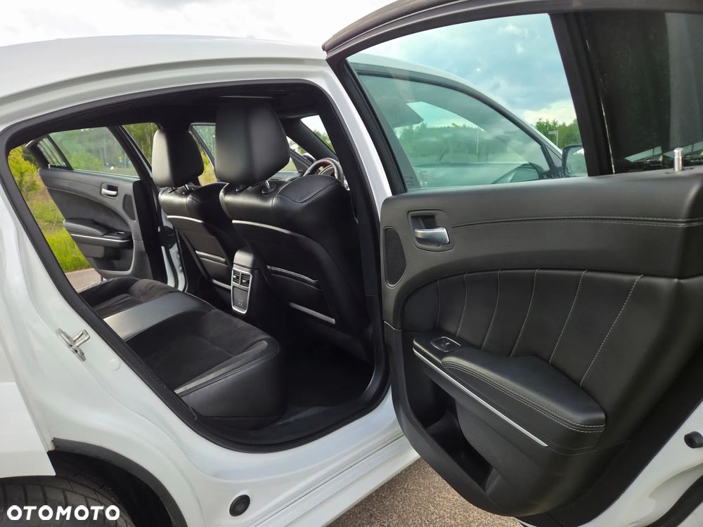 Dodge Charger 6.4 Scat Pack - 7