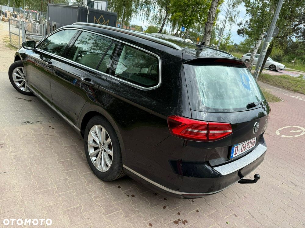 Volkswagen Passat - 17