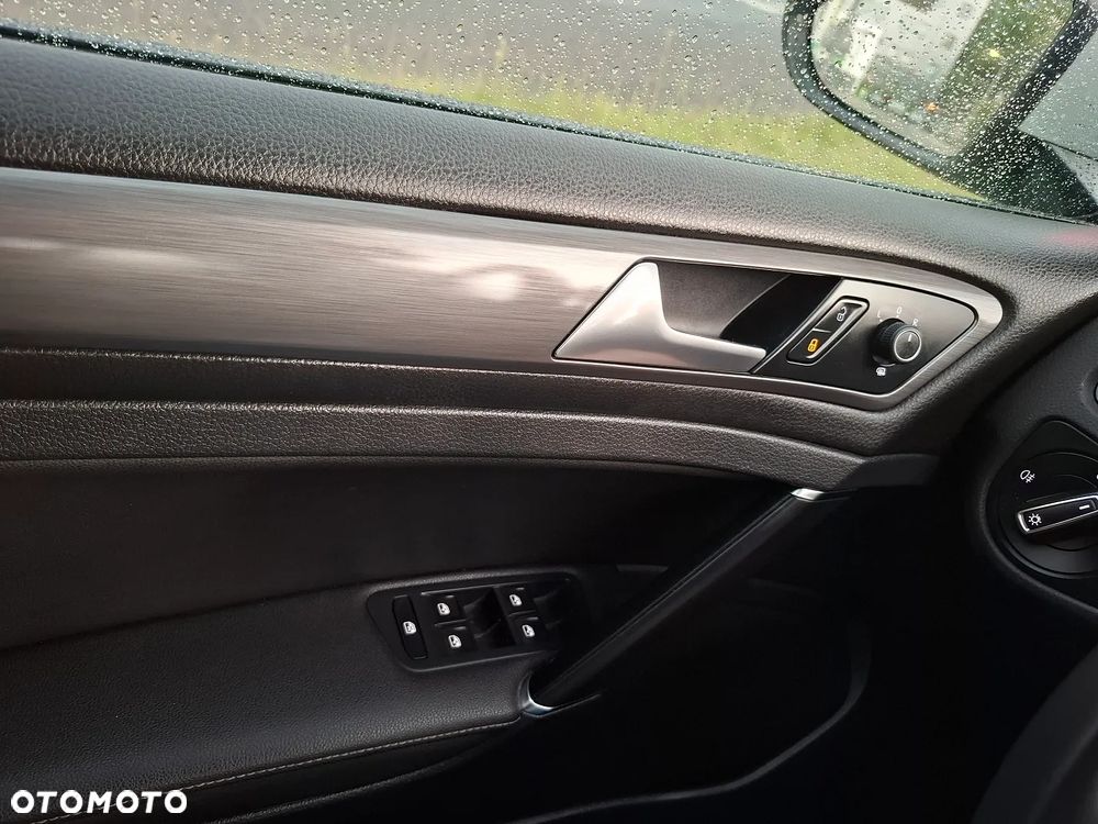 Volkswagen Golf VII 1.4 TSI BMT Highline DSG - 11