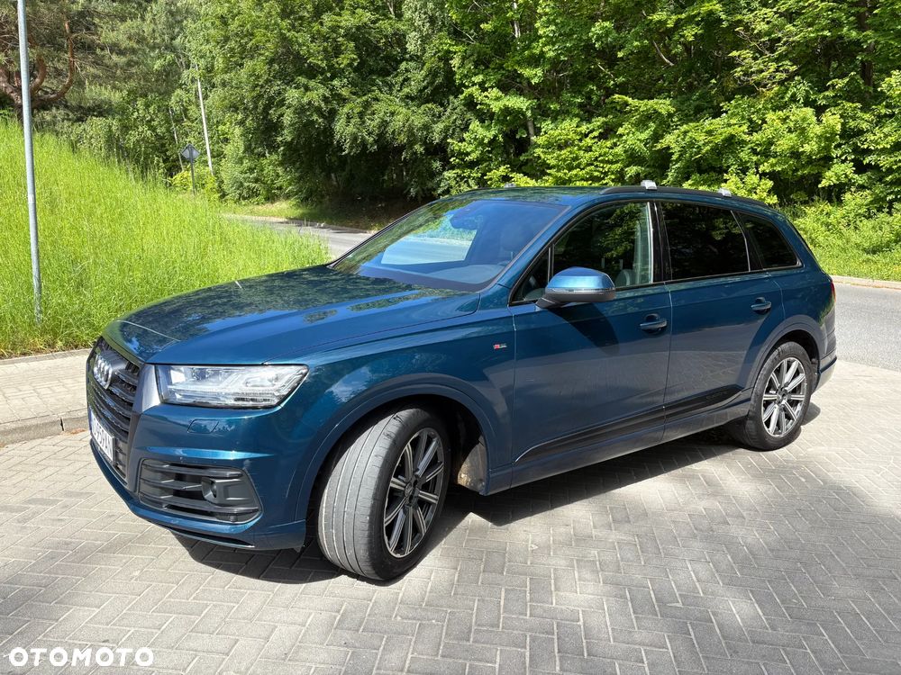Audi Q7 - 1