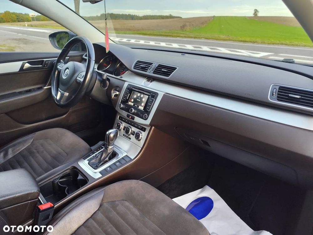 Volkswagen Passat - 21