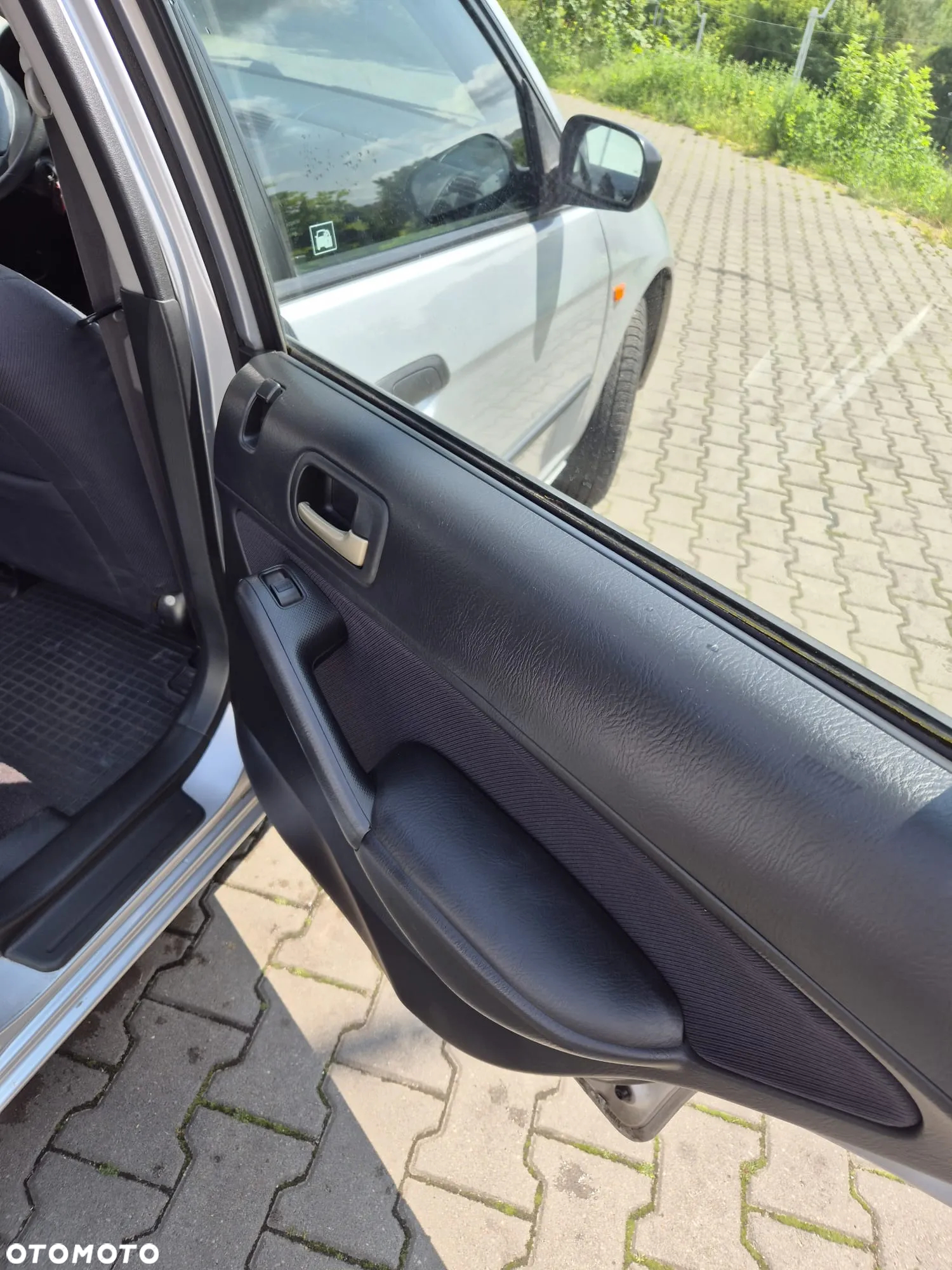 Honda Civic 1.4i S - 12
