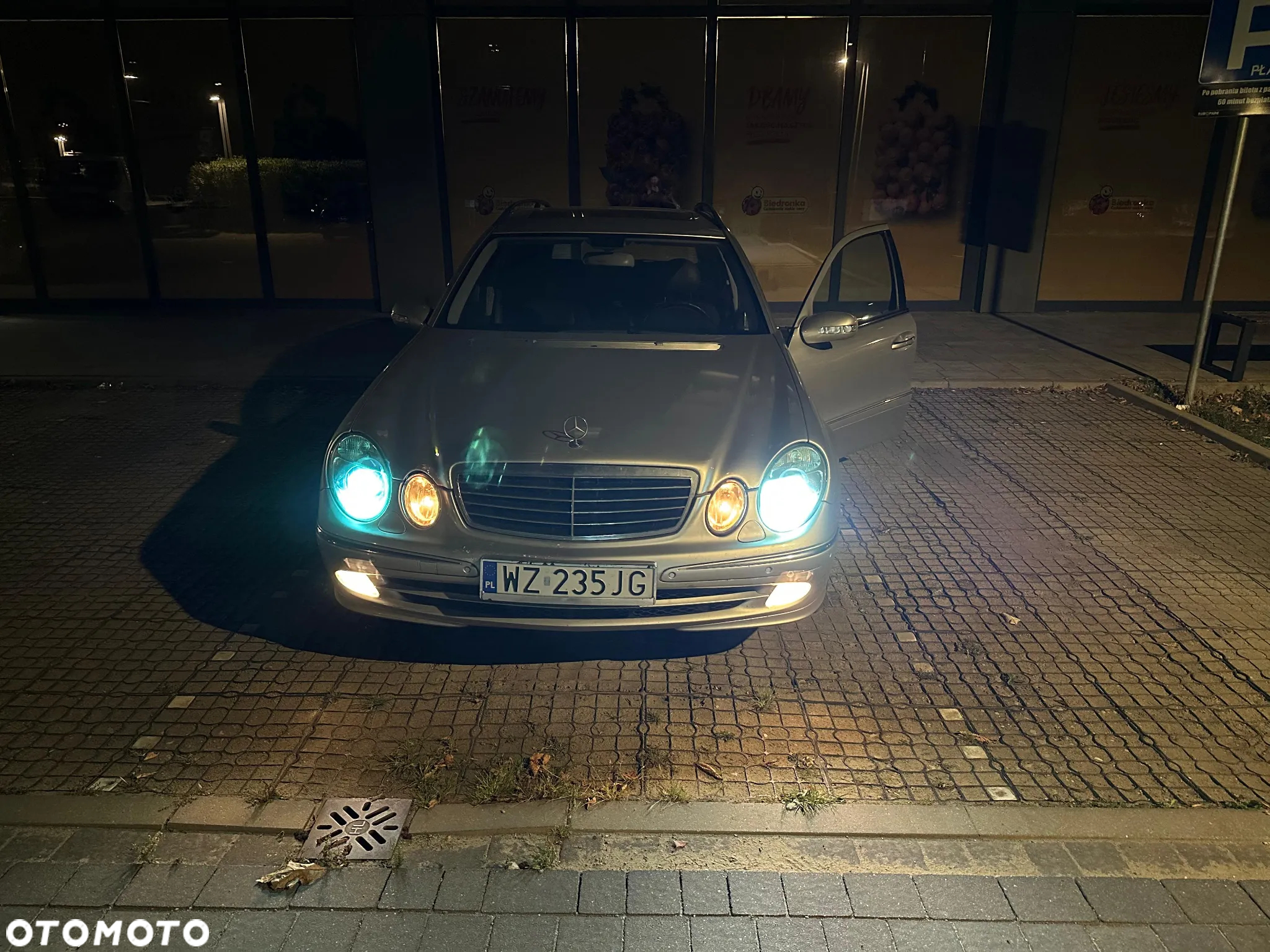 Mercedes-Benz Klasa E 320 T Avantgarde - 13