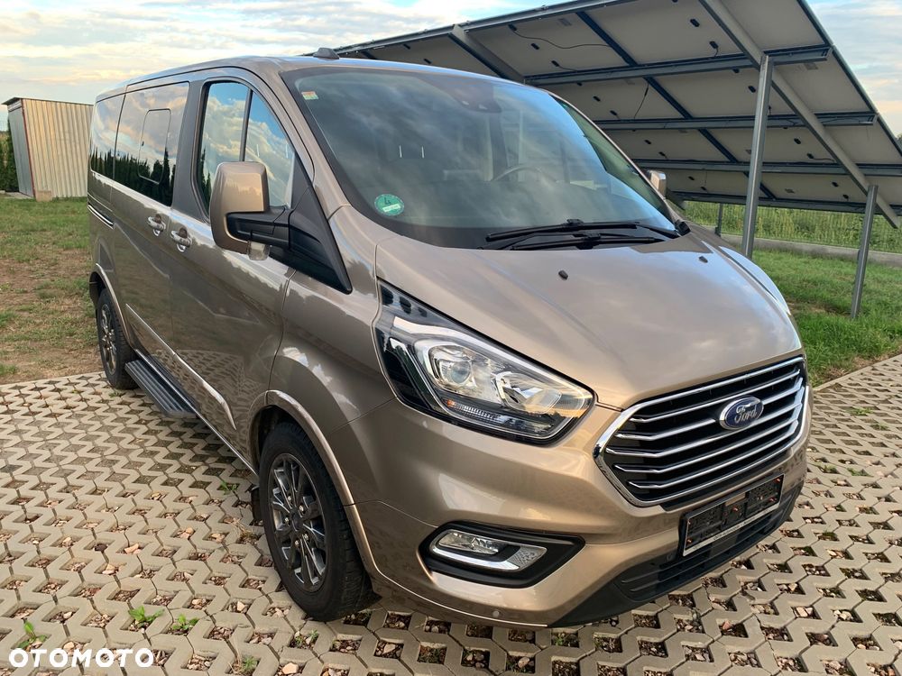 Ford Tourneo Custom 320 L2H1 VA Titanium - 1