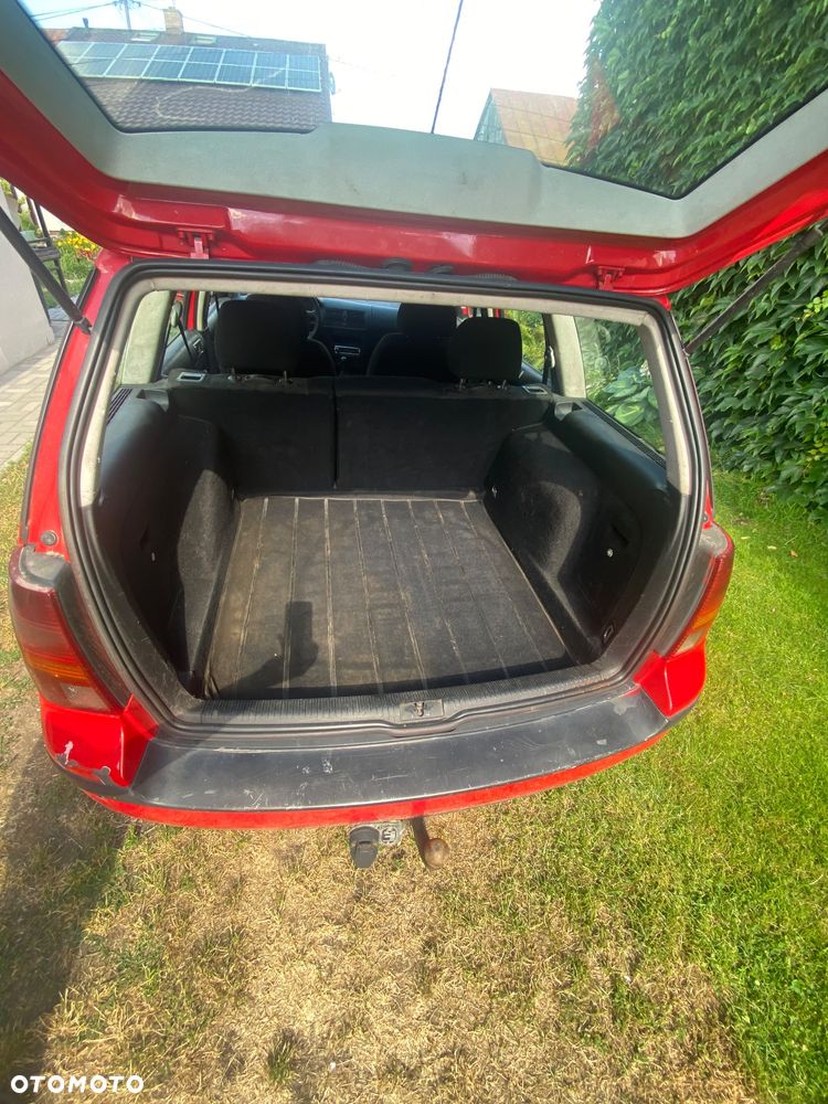 Volkswagen Golf 1.9 SDI Trendline - 12