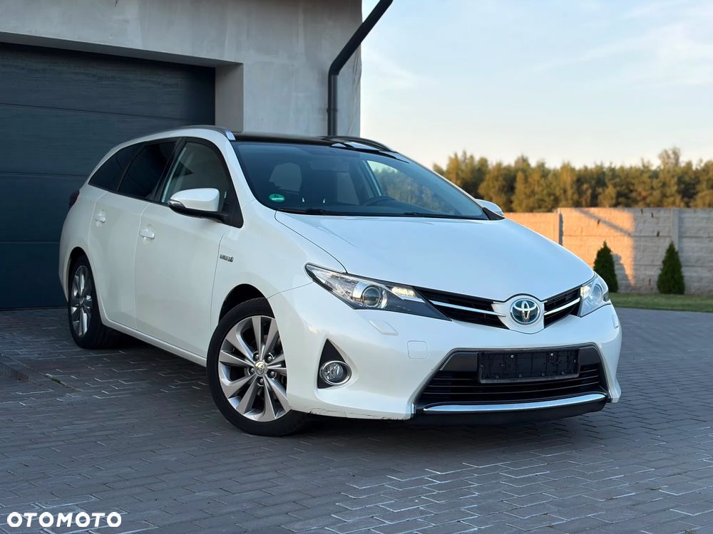 Toyota Auris 1.8 HSD Luna - 10