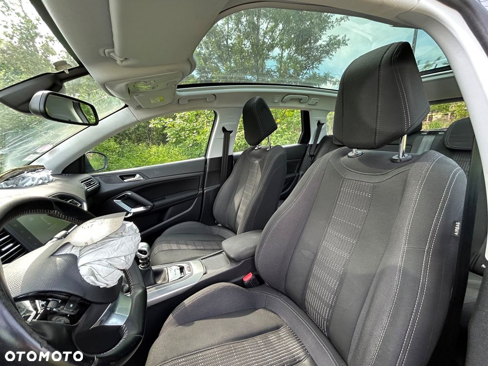 Peugeot 308 - 14