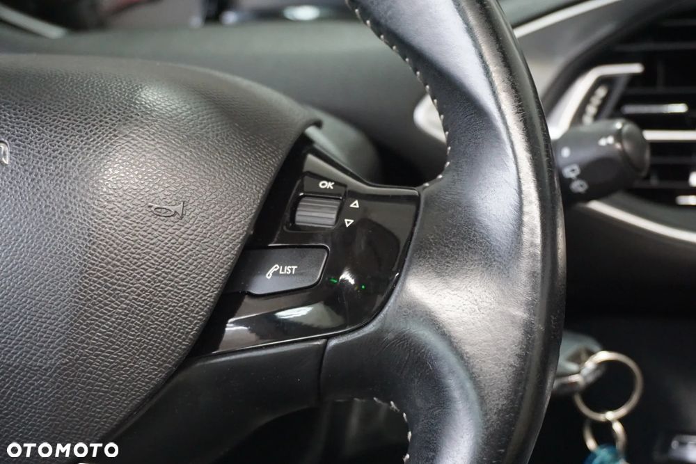 Peugeot 308 BlueHDi 100 Stop & Start Access - 33