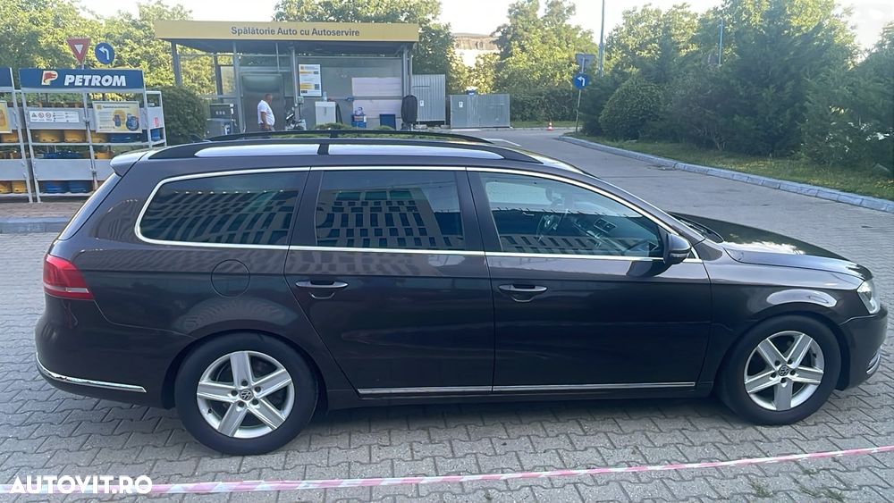 Volkswagen Passat - 13
