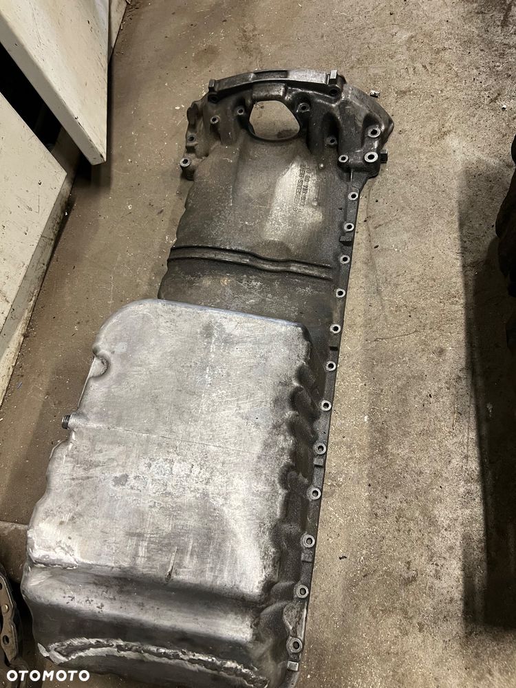 Miska olejowa Mercedes 3.0td po naprawie - 1