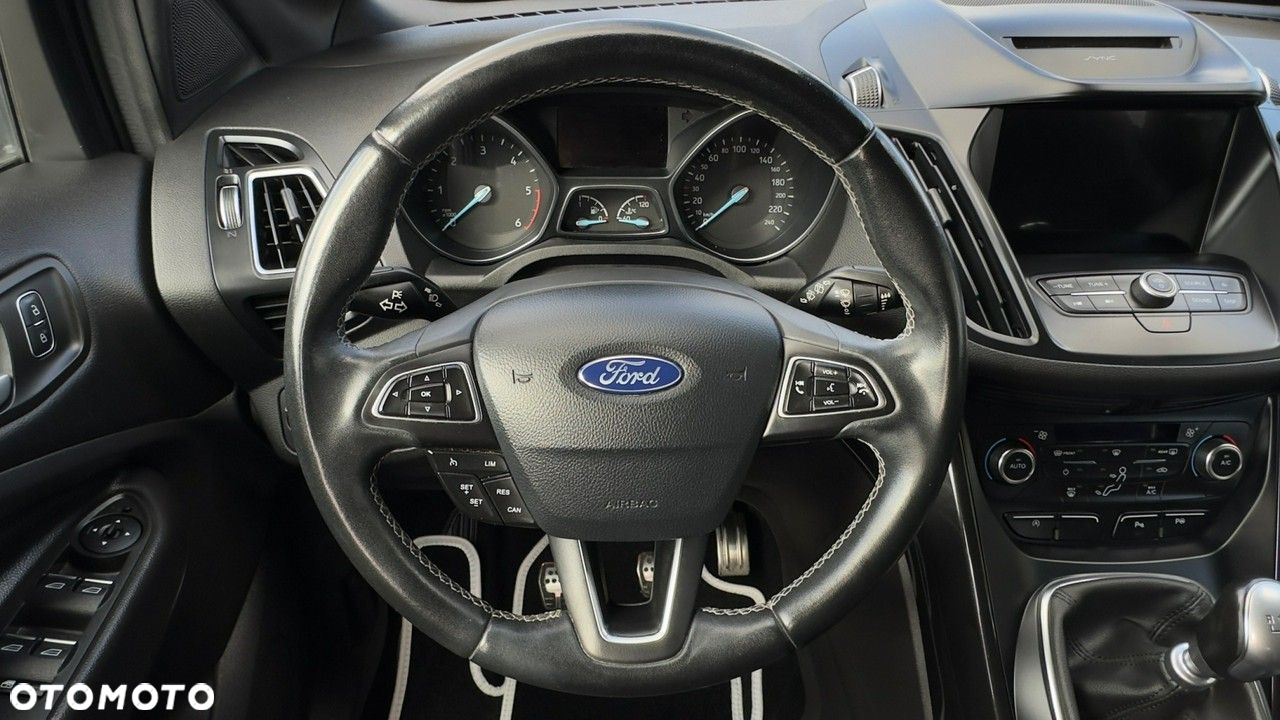 Ford Kuga - 13