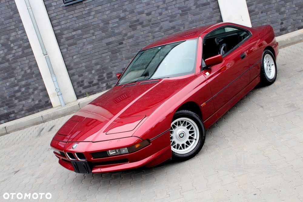 BMW Seria 8 - 32