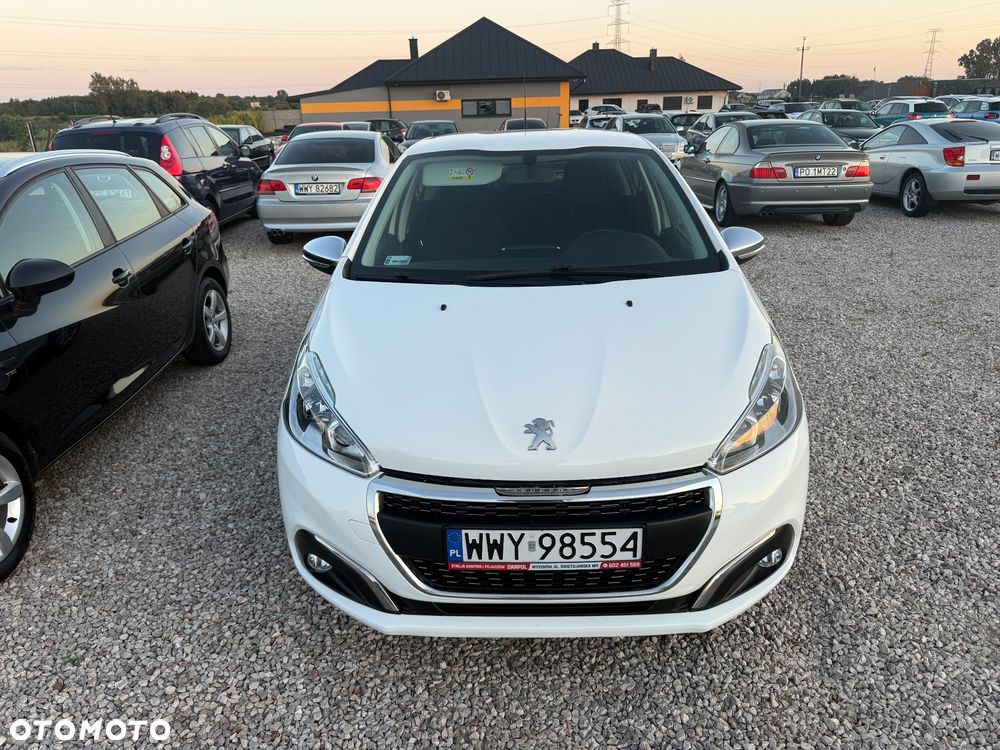 Peugeot 208 - 6