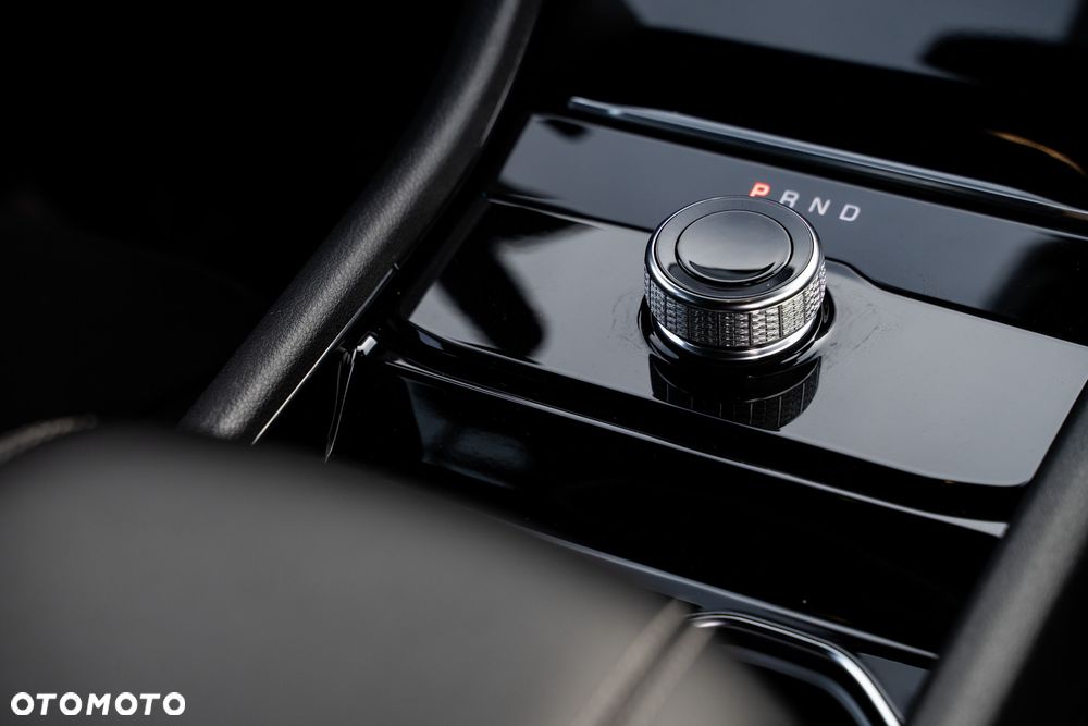 Jeep Grand Cherokee - 26