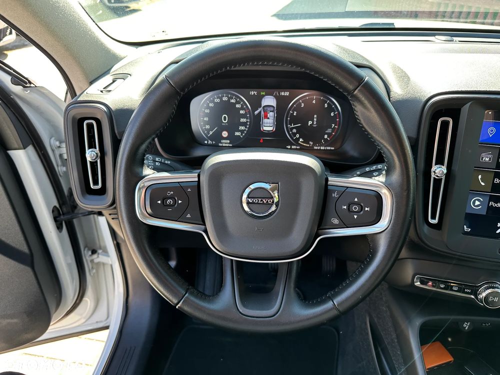 Volvo XC 40 - 8