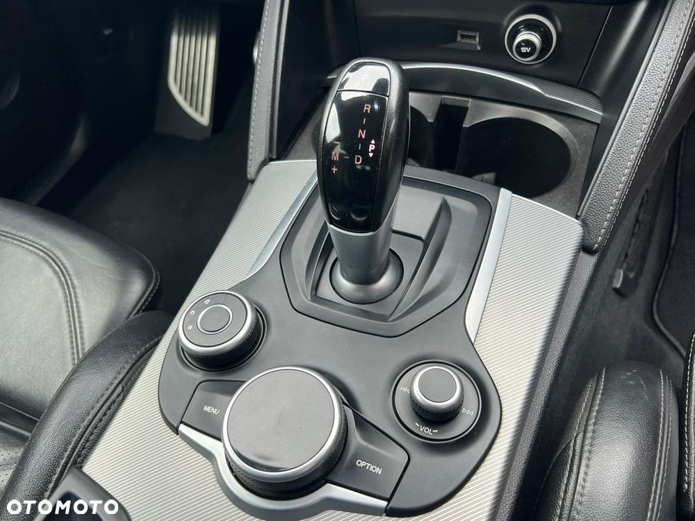 Alfa Romeo Stelvio 2.2 JTDM Executive Q4 - 18
