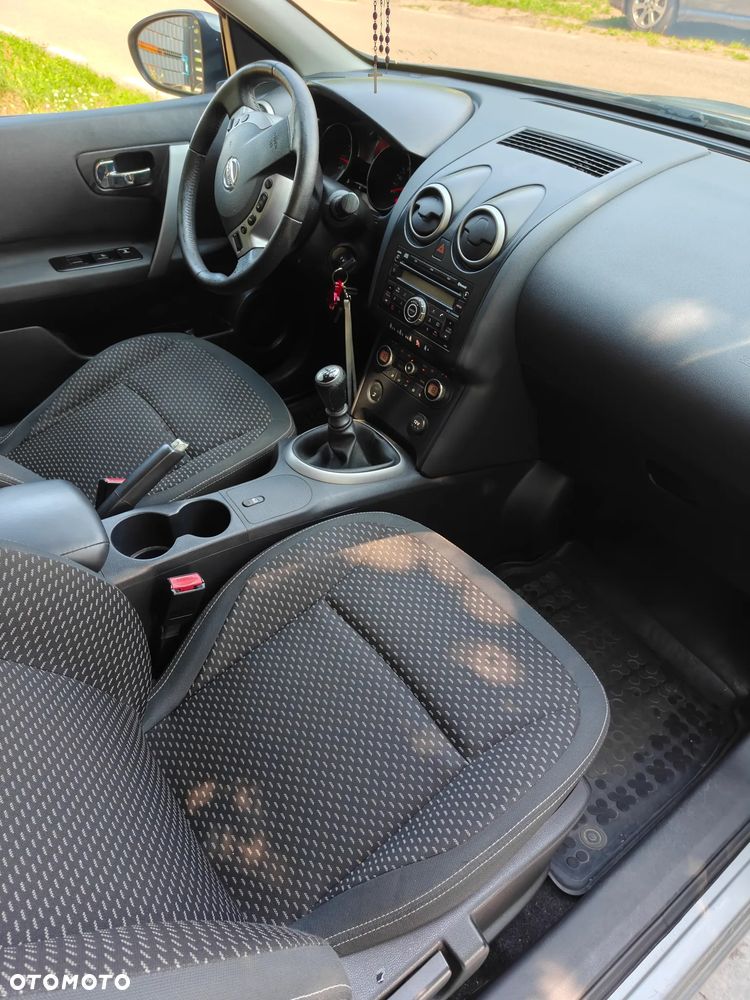 Nissan Qashqai 2.0 lounge - 14