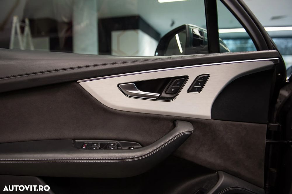 Audi SQ7 TFSI quattro tiptronic - 11
