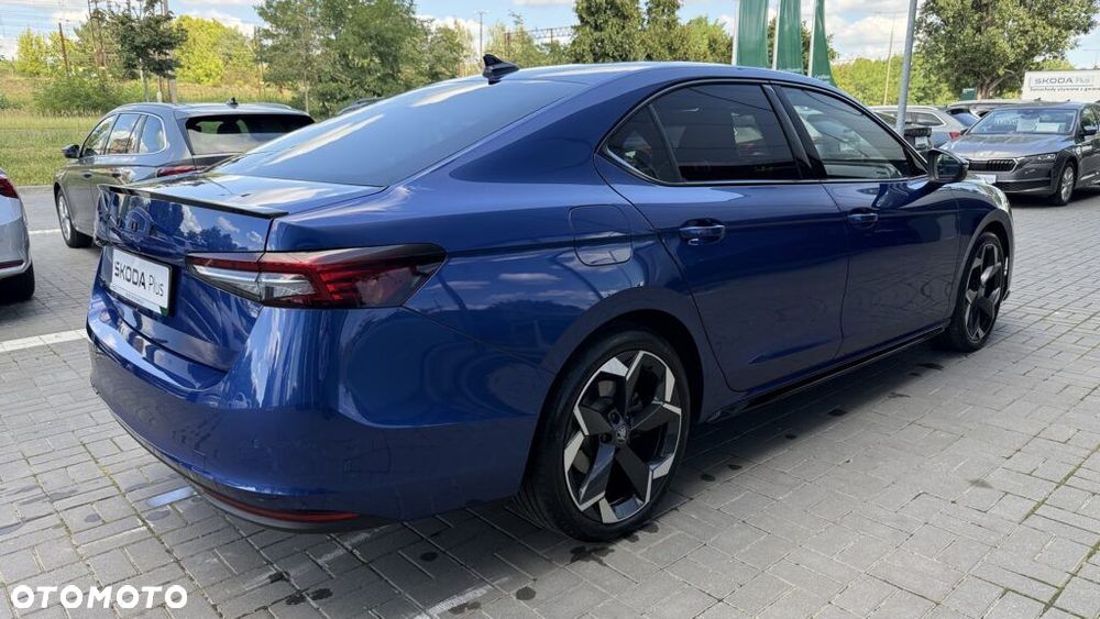 Skoda Superb 2.0 TSI Sportline DSG - 9