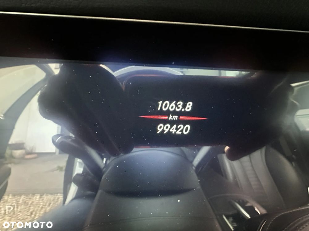 Mercedes-Benz Klasa S 560 4-Matic L 9G-TRONIC - 27