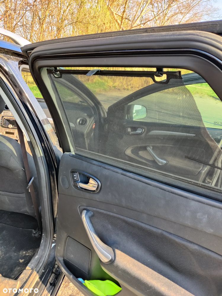 Ford Mondeo 2.0 TDCi Trend - 16