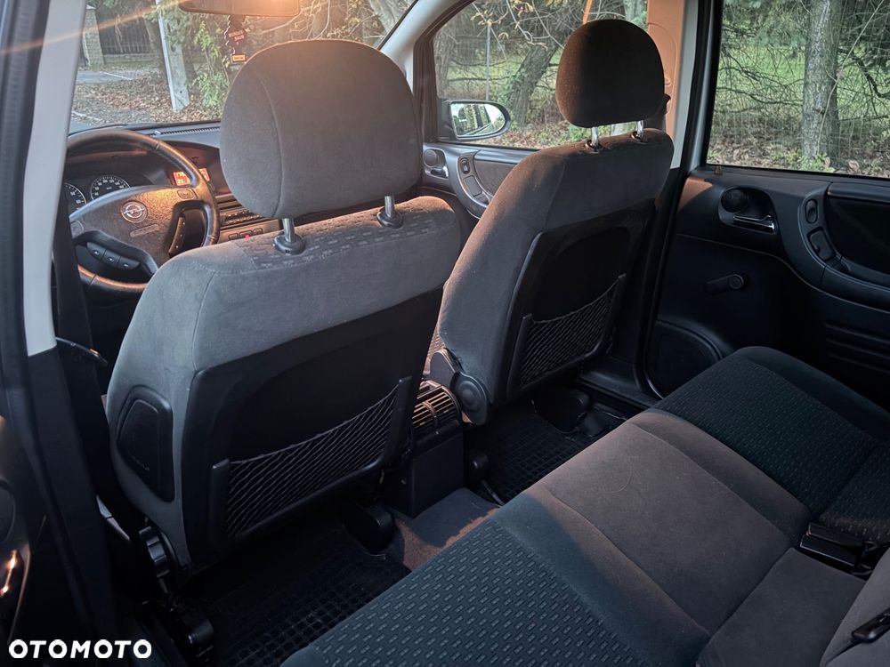 Opel Zafira 1.8 16V Elegance - 6