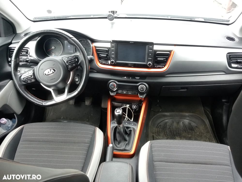 Kia Stonic - 5
