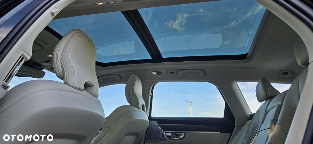 Volvo V90 Cross Country B5 D AWD Pro - 28