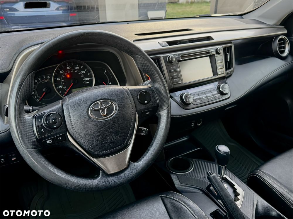 Toyota RAV4 - 4