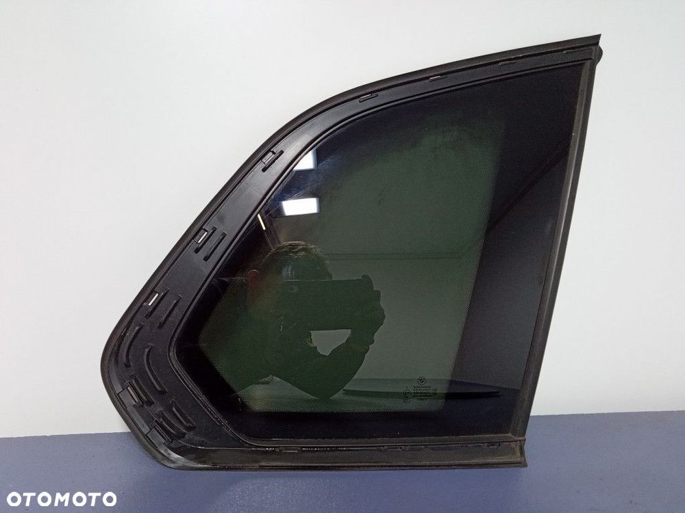 BMW X5 G05 SZYBA KAROSERYJNA TYŁ PRAWA 7444078 - 1
